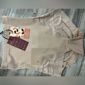 Honey love queen brief in sand- medium NWT